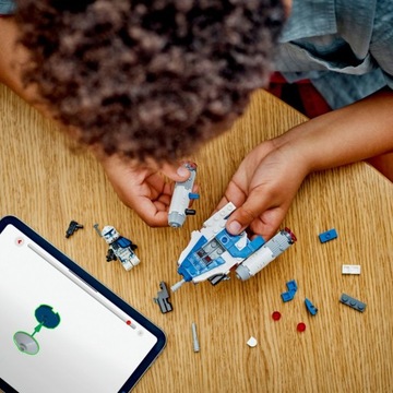 LEGO STAR WARS Микроистребитель Y-Wing капитана Рекса 75391