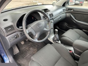 Toyota Avensis II Kombi 2.0 VVT-i 147KM 2006 Toyota Avensis 2.0 VVT-i Combi Executive 147KM 2006r, zdjęcie 12