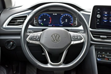 Volkswagen T-Roc I SUV Facelifting 1.5 TSI ACT 150KM 2023 Volkswagen T-Roc Bezwypadkowy / Salon Polska /, zdjęcie 13