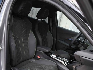 Peugeot 2008 II SUV Facelifting 1.2 PureTech 130KM 2025 Od ręki - GT 1.2 PureTech 130KM / Pakiet Vision i Drive Assist + Navi, zdjęcie 2