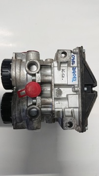 Модуляторы клапанов задний и передний MAN TGA EBS 2.2-0486204012 и 2.3-0486204017/024