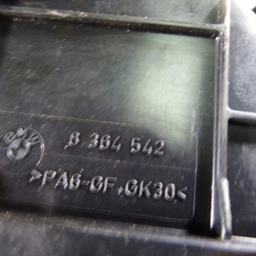 BMW E46 2.0D SKŘÍŇKA POJISTEK 8364542
