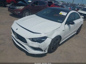 Mercedes CLA C118/X118 2022 Mercedes-Benz CLA 35 AMG 4Matic 2022 2.0l 2.0 Benzyna 302KM, zdjęcie 1