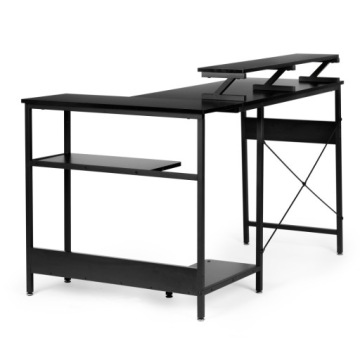Угловой компьютерный стол с 3 черными полками.