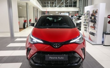 Toyota C-HR I Crossover Facelifting 1.8 Hybrid 122KM 2022 Toyota C-HR 1.8 Hybrid GPF GR Sport