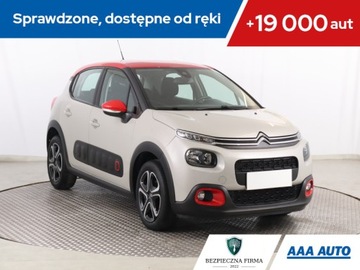 Citroen C3 III Hatchback 1.2 PureTech 110KM 2019 Citroen C3 1.2 PureTech, Salon Polska