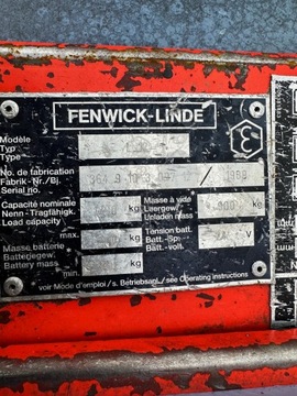 Тележка с поддонами LINDE L12, мачта 3,70 м, грузоподъемность 1200 кг.