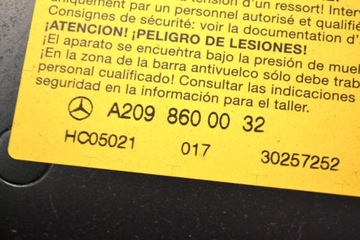 MERCEDES A209 CLK200 COMPASS 2008 RHD ZADNÍ PODHLAVNÍK ZADNÍHO SEDAČKY