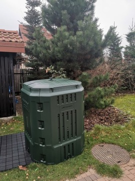 КОМПОСТЕР ОБЪЕМОМ 900 Л ДВОЙНЫЕ ТЕПЛОВЫЕ СТЕНЫ