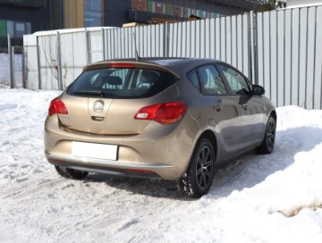 Opel Astra J Hatchback 5d Facelifting 1.6 Twinport ECOTEC 115KM 2013 Opel Astra 1.6 16V, Salon Polska, 1. Właściciel, zdjęcie 4