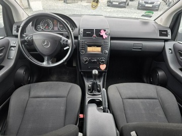 Mercedes Klasa A W169 Limuzyna 2.0 180 CDI 109KM 2011 Mercedes A 180 2.0CDi 109KM 2011 Klimatyzacja, zdjęcie 3