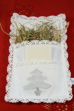 ПОДУШКА СЕНО И ВАФЛЯ, вышитая