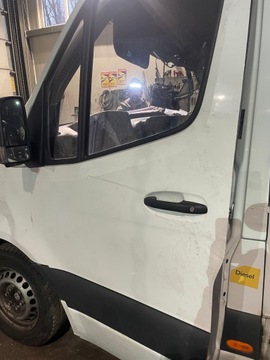 DVEŘE KOMPLETNÍ MERCEDES SPRINTER 907 910