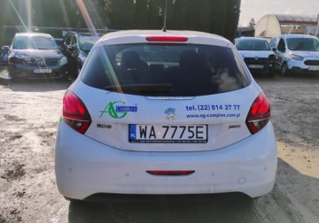 Peugeot 208 I 2016 Peugeot 208 2016r, 1.2Benzyna. Delikatnie uszkodzony prawy przod. Jezdzi., zdjęcie 16