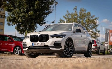 BMW X5 G05 SUV 3.0 40i 333KM 2020 BMW X5 BMW X5 G05 3.0 xDrive 40i 333KM Mild-hybrid 3.0 Benzyna 333KM, zdjęcie 1