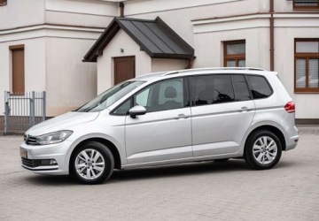 Volkswagen Touran III 2.0 TDI 150KM 2020 Volkswagen Touran 2.0TDI 150KM DSG Navi 7 Osob Alu 2xPdc Serwis Gwarancjia, zdjęcie 6