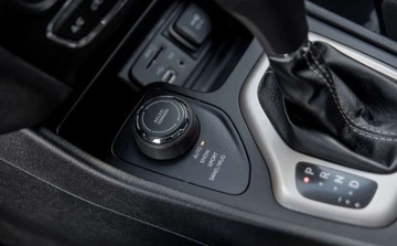 Jeep Cherokee V Terenowy 2.0 MJD 170KM 2014 Jeep Cherokee Jeep Cherokee 2.0 Multijet Active Drive II Automatik Limited, zdjęcie 12