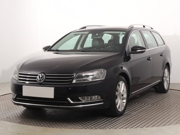 Volkswagen Passat B7 Variant 2.0 TDI CR DPF BlueMotion 170KM 2010 VW Passat 2.0 TDI, 167 KM, DSG, Klima, zdjęcie 1