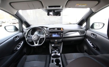 Nissan Leaf II Hatchback Elektryczny 40kWh 150KM 2018 Nissan Leaf Bateria 100 PEWNY Full Dealer ASO Navi Pakiet ZIMA Gwarancja f, zdjęcie 13