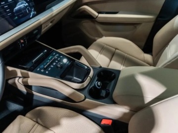 Porsche Cayenne III SUV Facelifting 4.0 474KM 2025 PORSCHE Cayenne Coupe S Suv 4.0 (474KM) 2025, zdjęcie 10