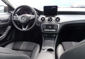 Mercedes GLA I Off-Roader Facelifting 2.1 200d 136KM 2018 Mercedes-Benz GLA 2.2CDI 136KM Bezwypadkowy Oplacony Ledy 2.1 Diesel, zdjęcie 11