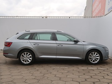 Skoda Superb III Kombi 2.0 TDI 190KM 2017 Skoda Superb 2.0 TDI, Salon Polska, Serwis ASO, zdjęcie 5