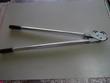 ЗАЖИМНЫЕ ЩИПЦЫ ДЛЯ СТАЛЬНЫХ ЛЕНТ KIPPES WZ65