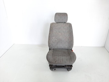 VW T4 2.5TDI 96R FOTEL PRAWY PRZOD PASAZERA Z PODSTAWA