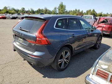 Volvo XC60 II 2018 Volvo XC 60 2018 VOLVO XC60 T5 MOMENTUM 2.0 Benzyna 316KM, zdjęcie 3