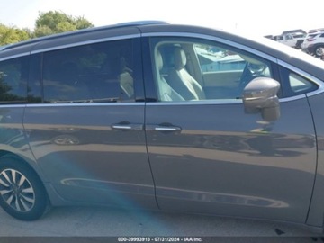 Chrysler Pacifica II 2021 Chrysler Pacifica Hybrid Touring L, 2021r., 3.6L 3.6 Hybryda 260KM, zdjęcie 6