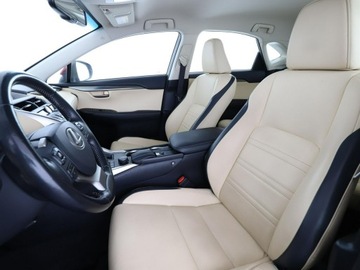 Lexus NX I SUV 300h 197KM 2016 Lexus NX Business HEV AWD skóra navi kamera, zdjęcie 12