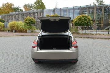 Citroen C5 III Sedan 2.0 HDi FAP 163KM 2013 Citroen C5 2.0HDi 163KM Manual 2013r. SALON Climat, zdjęcie 20
