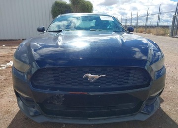 Ford Mustang VI Convertible 3.7 V6 304KM 2016 Ford Mustang 2016r., V6, 3.7L, od ubezpieczalni 3.7 Benzyna 304KM, zdjęcie 2