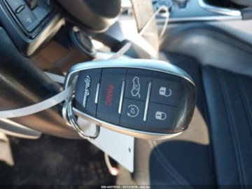 Alfa Romeo Stelvio SUV Facelifting 2.0 Turbo 280KM 2021 Alfa Romeo Stelvio Ti Sport 2021 2.0 Benzyna 280KM, zdjęcie 12