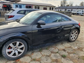 Audi TT 8J Coupe Facelifting 2.0 TDI 170KM 2010