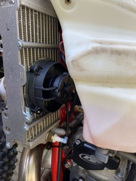 Крышки радиатора, вентилятор Beta 250/300 RR 20-23