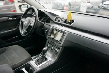 Volkswagen Passat B7 Variant 2.0 TDI CR DPF BlueMotion 140KM 2012 Volkswagen Passat sprawdzony na długich trasach,, zdjęcie 18
