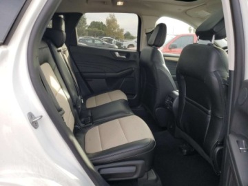 Ford Kuga III 2022 Ford Kuga 2022, 2.5L, TITANIUM, HYBRID, od ubezpieczalni 2.5 Benzyna 221KM, zdjęcie 9