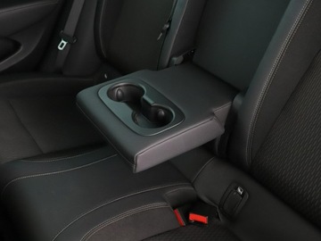 Opel Insignia I Sports Tourer Facelifting 2.0 CDTI Ecotec 170KM 2017 Opel Insignia Innovation niski przebieg automat, zdjęcie 39