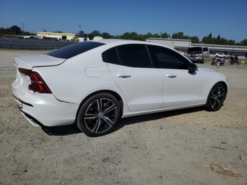 Volvo S60 III 2022 Volvo S60 T8 Recharge R-Design Expression 2022 2.0l 2.0 Hybryda 400KM, zdjęcie 3