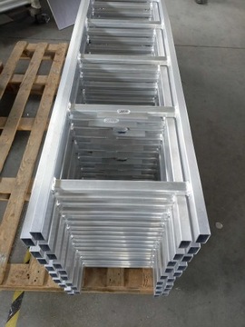 ЛЕСТНИЦА АЛЮМИНИЕВАЯ НАПРАВЛЯЮЩАЯ 2,5М ПРОЧНАЯ 1x9