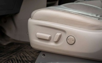 Toyota Sienna III 3.5 V6 266KM 2014 Toyota Sienna Toyota Sienna III 3.5 XLE AWD 266KM 3.5 BenzynaLPG 266KM, zdjęcie 12