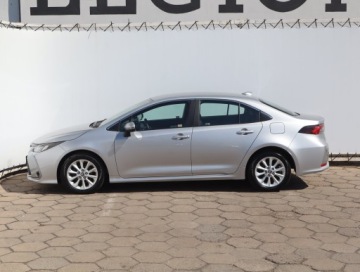 Toyota Corolla XII Sedan 1.5 VVT-i 125KM 2022 Toyota Corolla 1.5 VVT-i, Salon Polska, zdjęcie 2