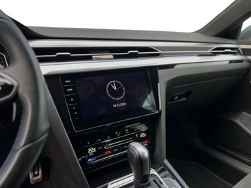 Volkswagen Arteon Shooting Brake R 2.0 TSI 320KM 2022 Volkswagen Arteon R Shooting Brake 4Motion 2.0 TSI 319 KM DSG FV23 2.0, zdjęcie 12