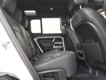 Land Rover Defender IV (L663) 2022 Land Rover Defender 110 X-Dynamic Hse 2022 3.0l 3.0 Benzyna 395KM, zdjęcie 10