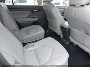 Toyota Highlander III 2022 Toyota Highlander 2022r., XLE, od ubezpieczalni 3.5 Diesel 295KM, zdjęcie 9