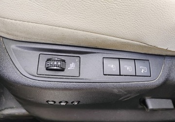 DS 5 2012 Citroen DS5 2012r, 2.0 HDI, HYBRID, AUTOMAT. Uszkodzony przod. 2.0 163KM, zdjęcie 6