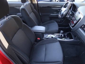 Mitsubishi Outlander III SUV Facelifting 2017 2.0 150KM 2018 Mitsubishi Outlander 2.0, Salon Polska, zdjęcie 8