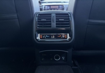 Volkswagen Arteon Fastback Facelifting 2.0 TDI SCR 150KM 2021 Volkswagen Arteon Shooting Brake Elegance 2.0TDI 150KM DSG Webasto Hak Kam, zdjęcie 16