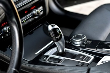 BMW Seria 5 F10-F11 2015 BMW 518 210 PS Lift Automat Duża Navi Xenon, zdjęcie 19